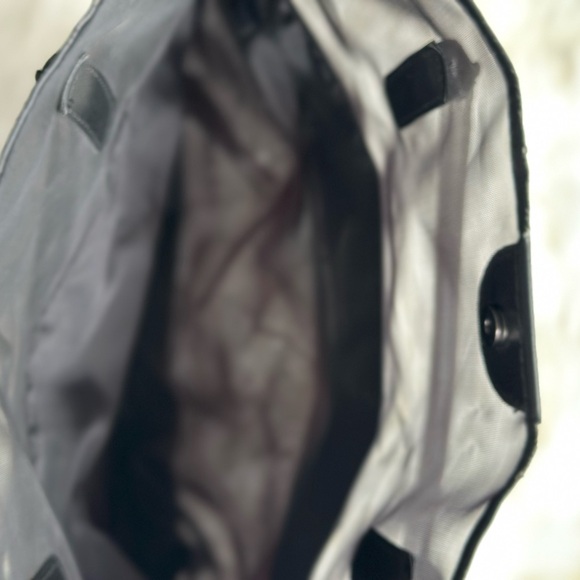 Burberry Fragrances Black Mesh Tote Bag. - Picture 6 of 7
